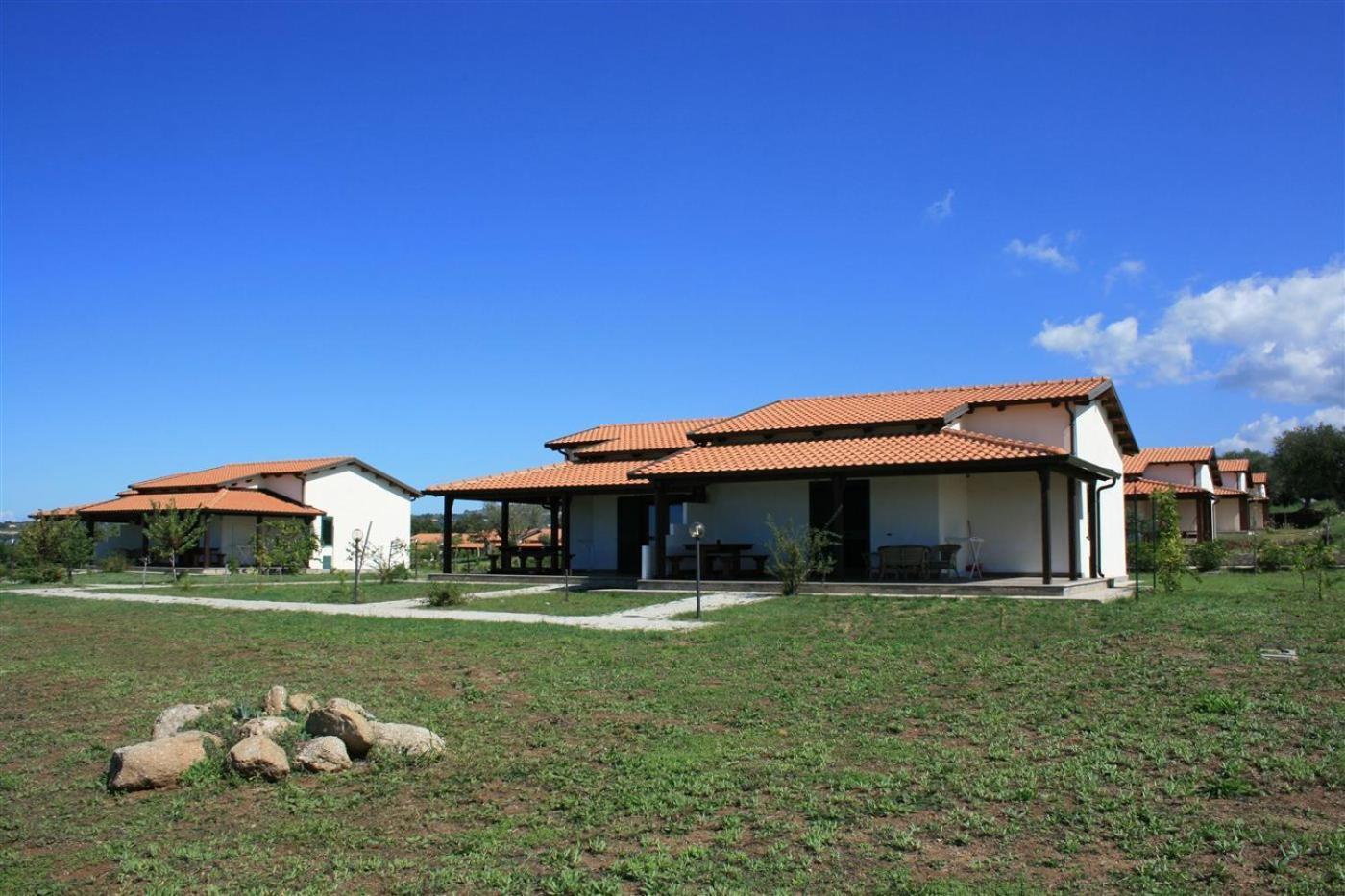 Agriturismo Ninea Рикади Экстерьер фото